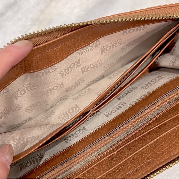 MICHAEL KORS Brown Leather Gold Grommet Large Zippered Wallet - Picture 8 of 16